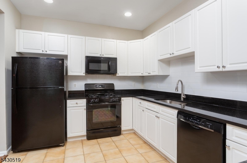 Glenmont Commons - Residential