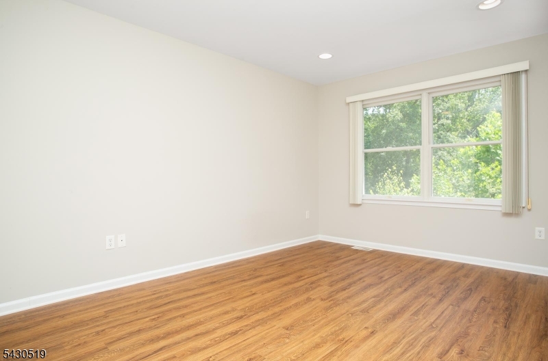 Glenmont Commons - Residential