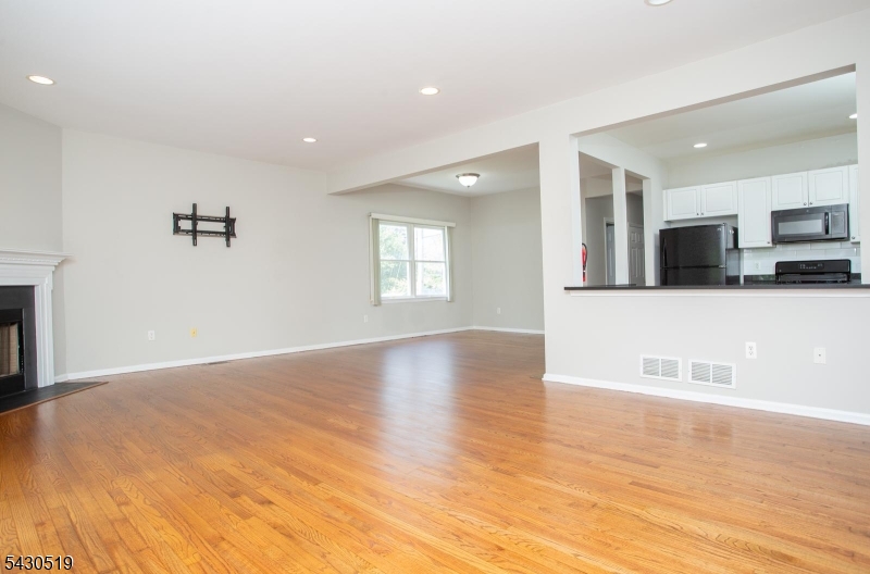 Glenmont Commons - Residential