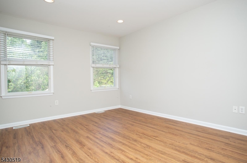 Glenmont Commons - Residential