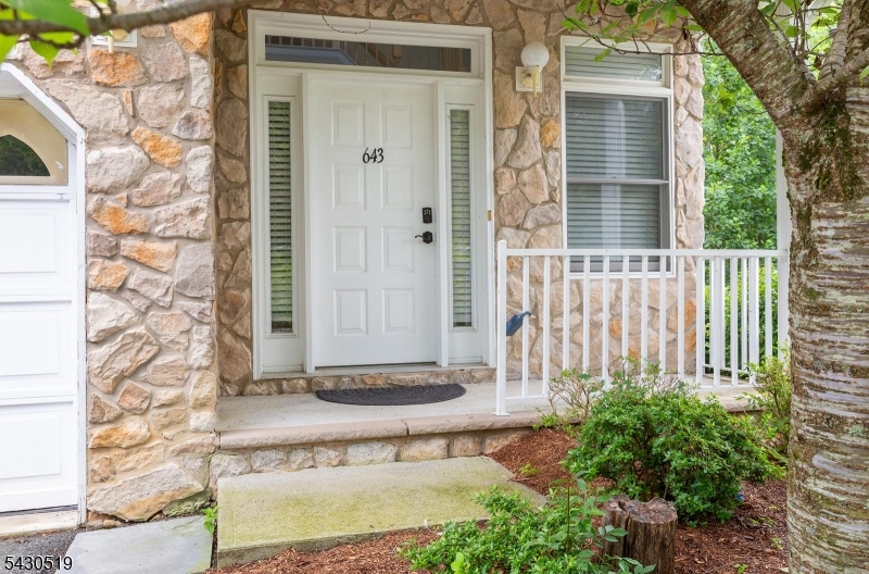 Glenmont Commons - Residential