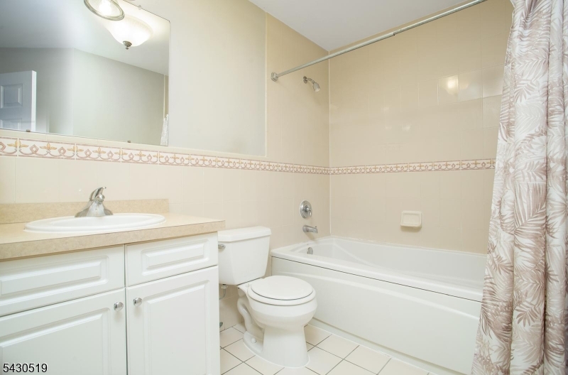 Glenmont Commons - Residential