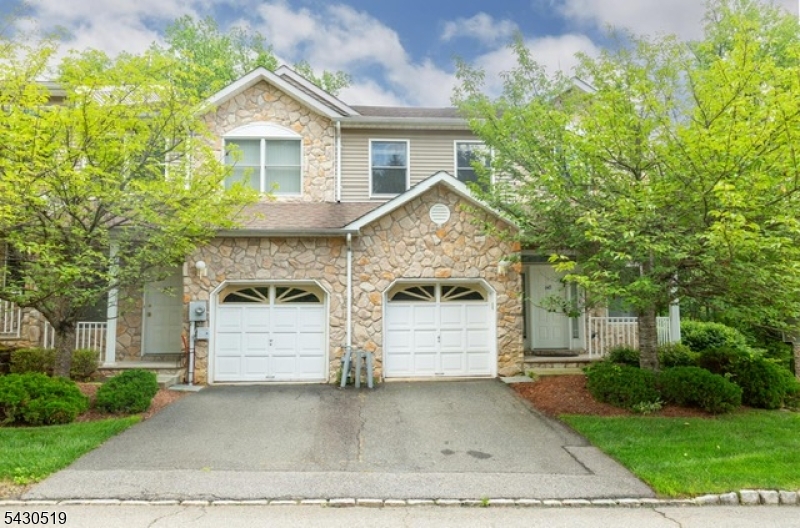Glenmont Commons - Residential