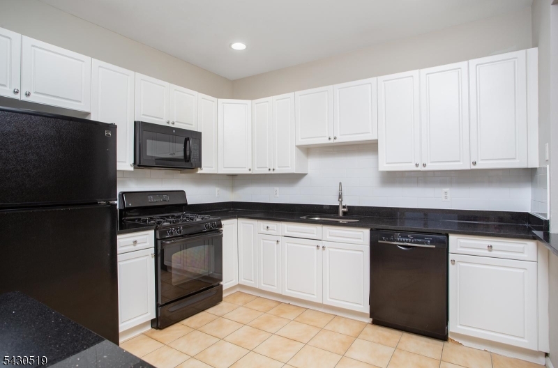 Glenmont Commons - Residential