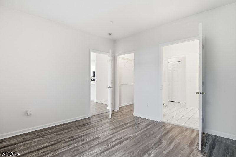 Fox Hills - Residential