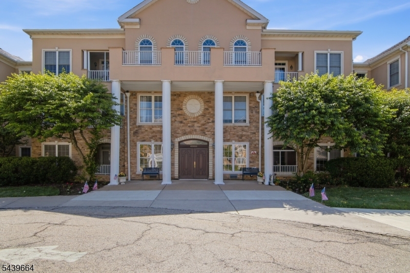 Fox Hills - Residential