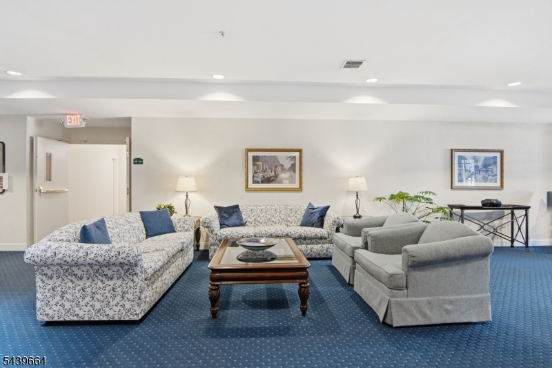 Fox Hills - Residential