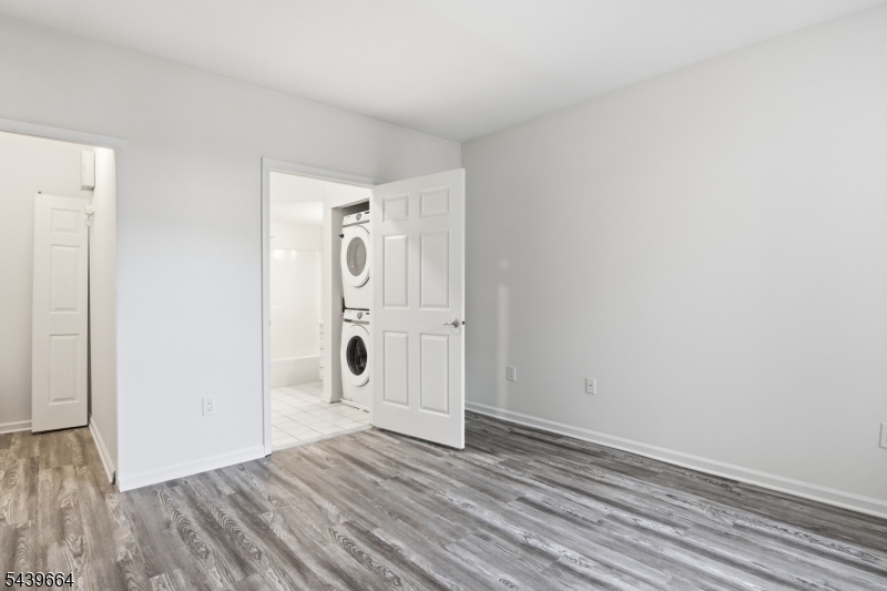 Fox Hills - Residential