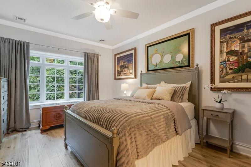 Lakeside Villas - Residential