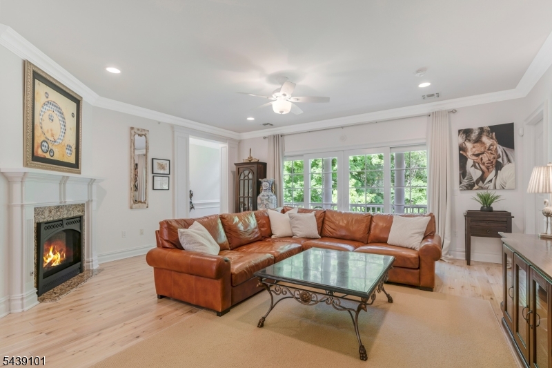 Lakeside Villas - Residential
