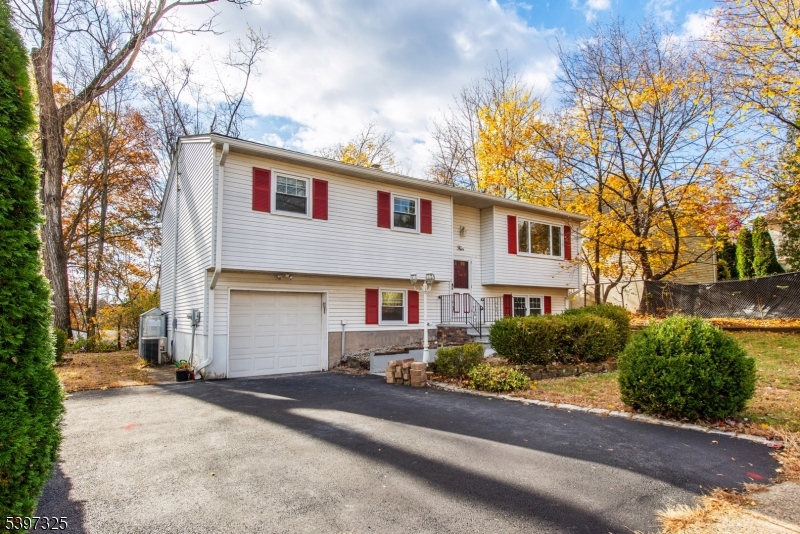 Lake Hiawatha - Residential Lease