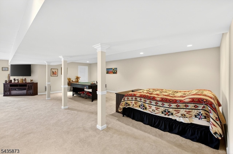 Clove Hill Manor - Residential