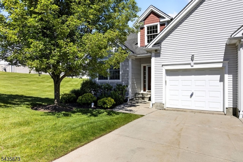 Clove Hill Manor - Residential
