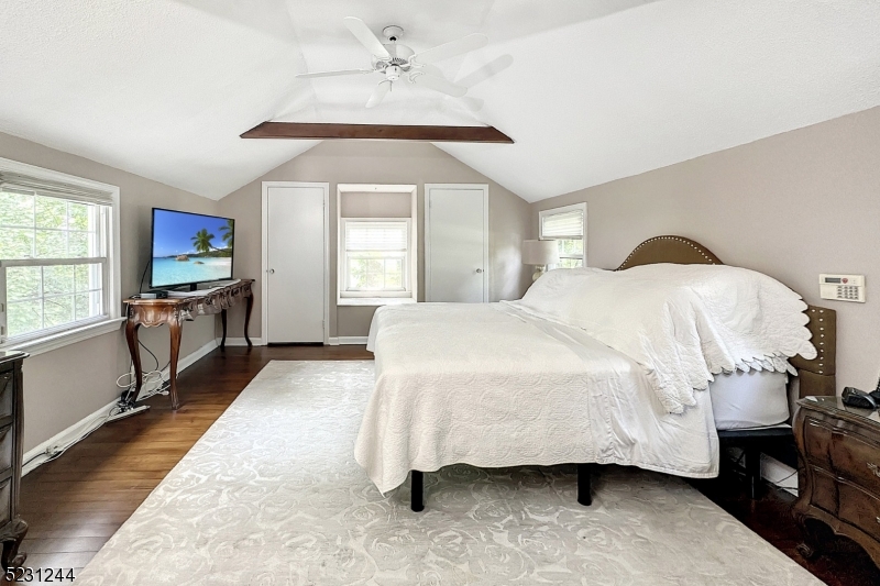 Burnet Hill - Residential