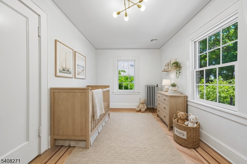 Tuxedo Park - Residential