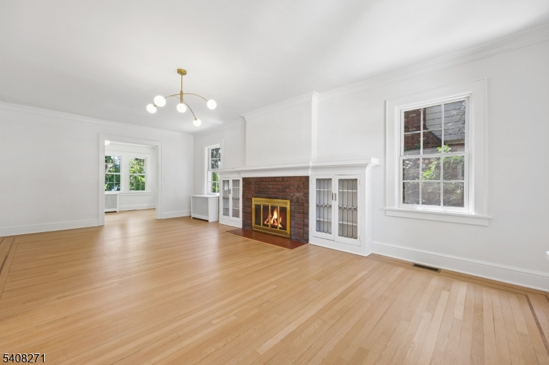 Tuxedo Park - Residential