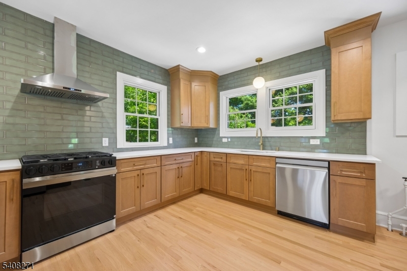 Tuxedo Park - Residential