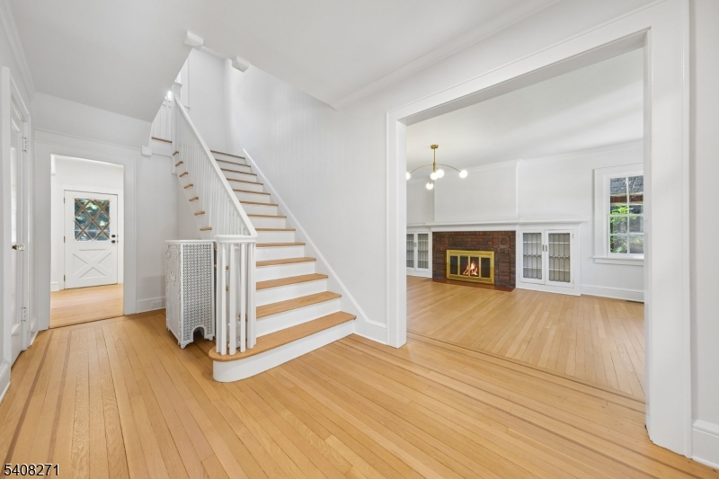 Tuxedo Park - Residential