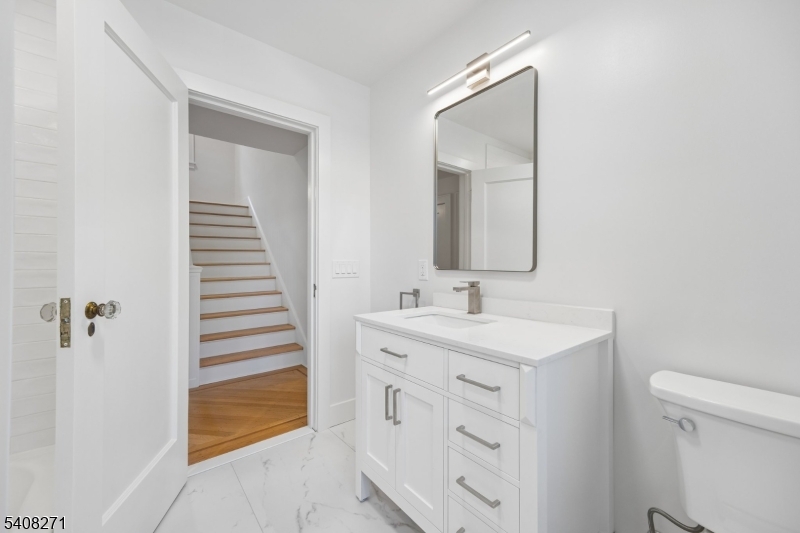 Tuxedo Park - Residential