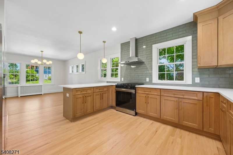 Tuxedo Park - Residential