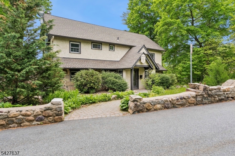 Fayson Lakes - Residential
