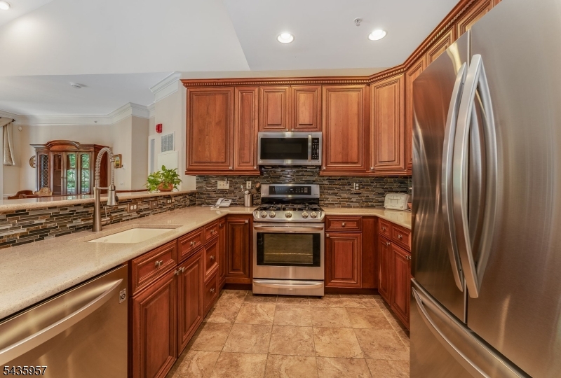 Four Seasons at Bridgewater - Residential