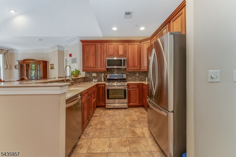 Four Seasons at Bridgewater - Residential