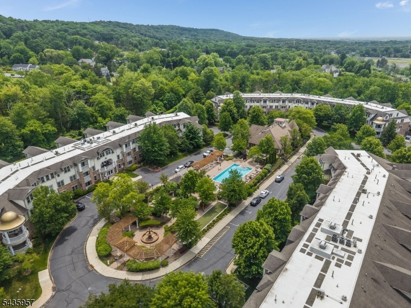 Four Seasons at Bridgewater - Residential