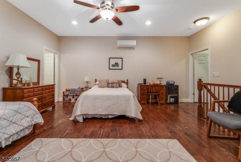 Four Seasons at Bridgewater - Residential