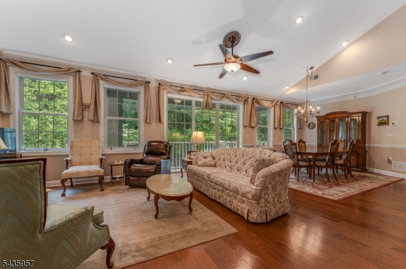 Four Seasons at Bridgewater - Residential