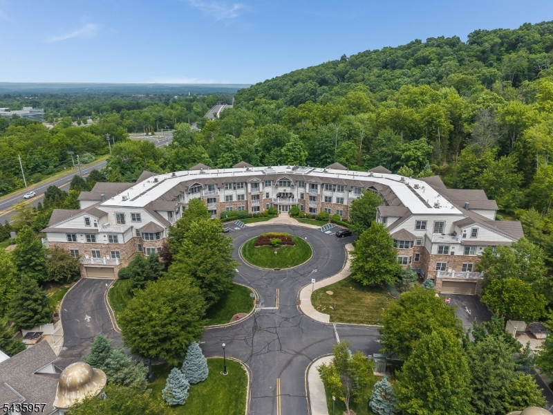 Four Seasons at Bridgewater - Residential