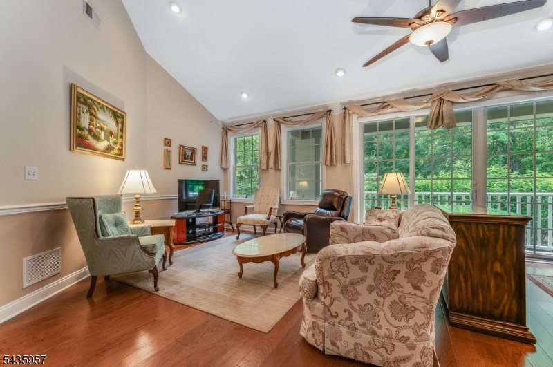 Four Seasons at Bridgewater - Residential