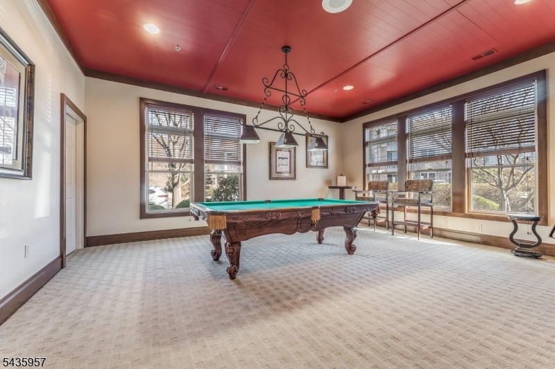 Four Seasons at Bridgewater - Residential