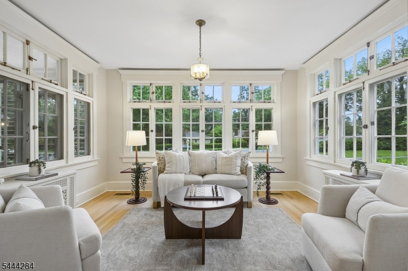Washington Headquarters - Residential