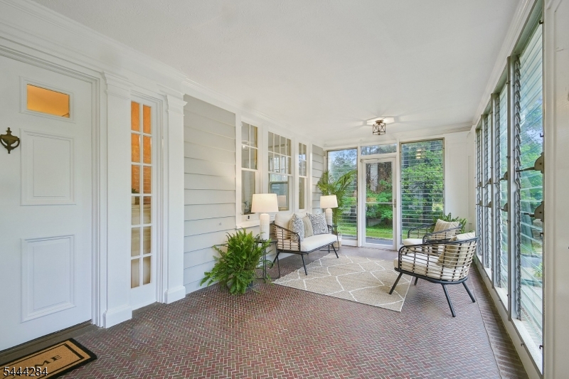Washington Headquarters - Residential