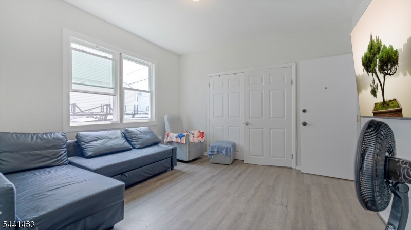 Irvington Park - Residential Income