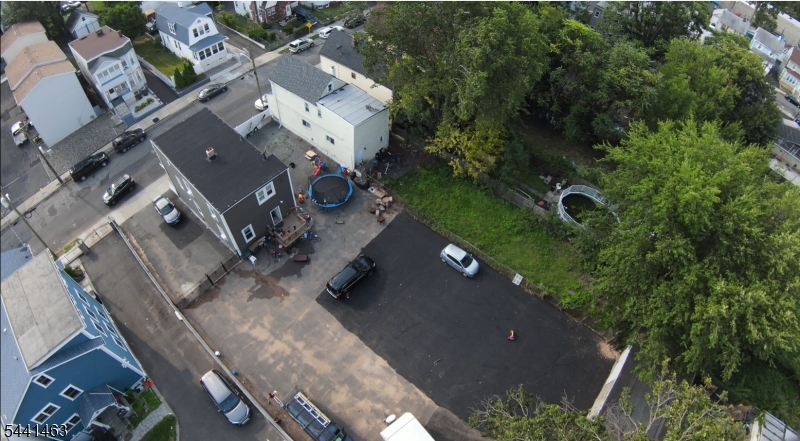 Irvington Park - Residential Income