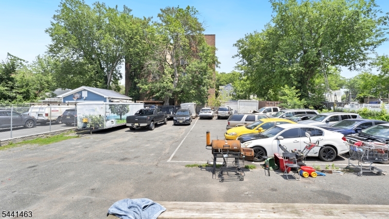 Irvington Park - Residential Income