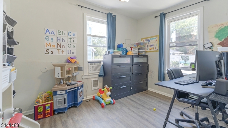 Irvington Park - Residential Income