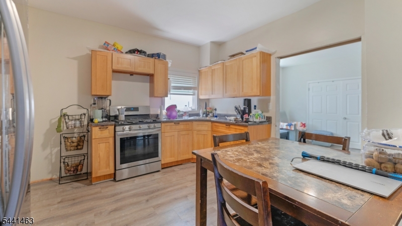 Irvington Park - Residential Income
