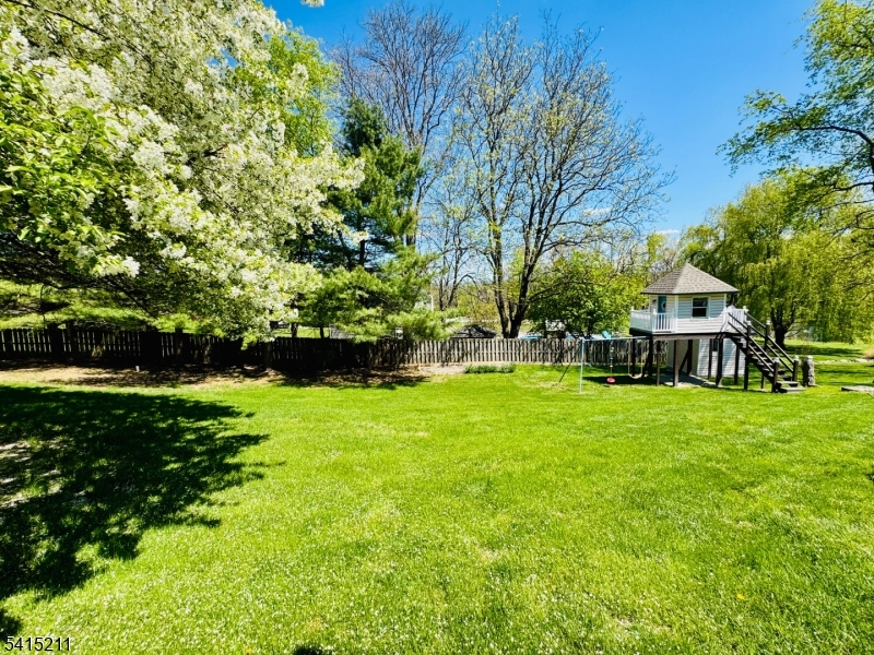 MOUNTAIN VIEW ESTATES - Residential