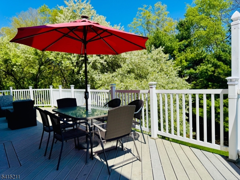 MOUNTAIN VIEW ESTATES - Residential