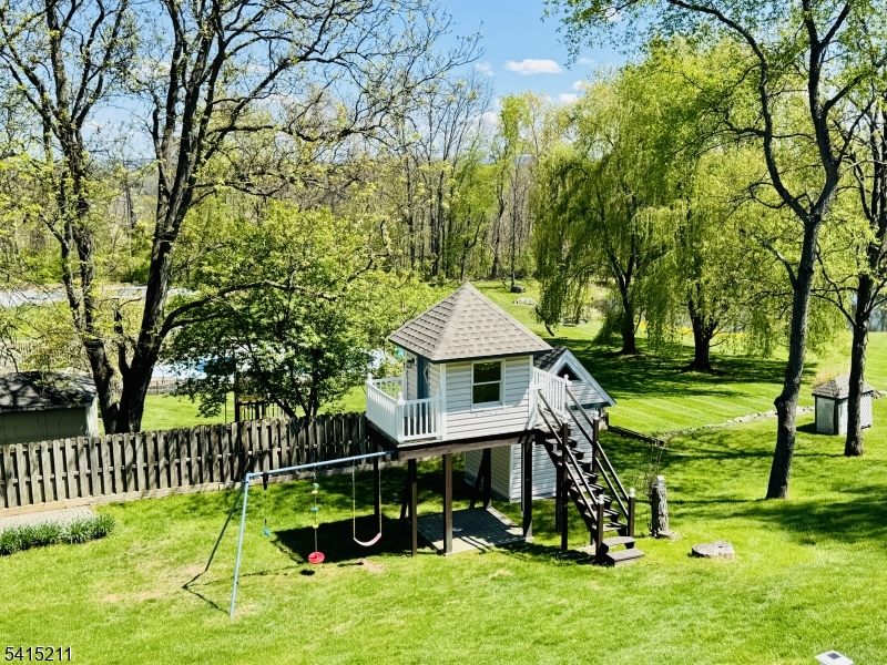 MOUNTAIN VIEW ESTATES - Residential