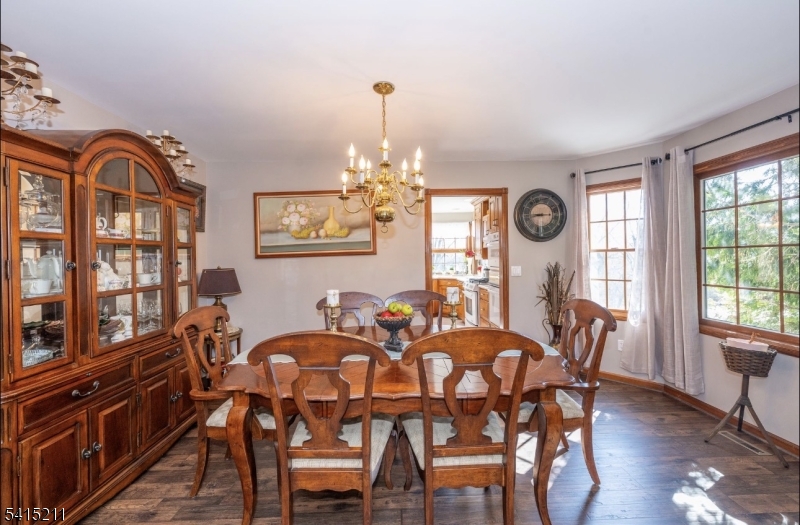 MOUNTAIN VIEW ESTATES - Residential