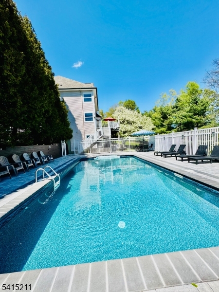 MOUNTAIN VIEW ESTATES - Residential