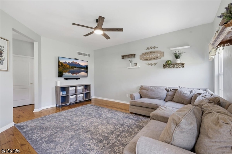 Greenwich Chase - Residential