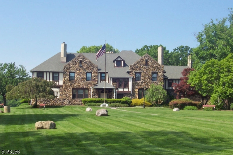 White Meadow Lake - Residential