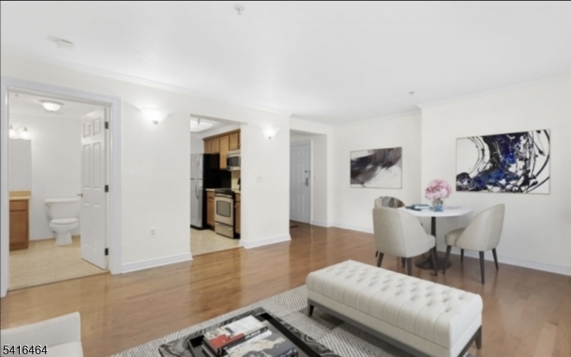 VAIL COMMONS - Residential Lease