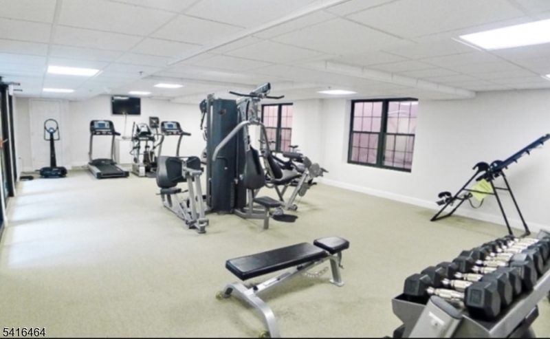 VAIL COMMONS - Residential Lease