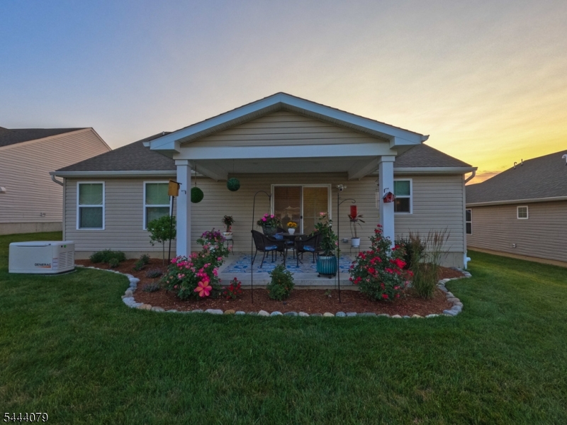CRYSTAL SPRINGS - Residential